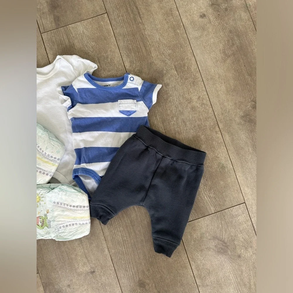 Newborn Carter’s Baby Boy matching outfit set clothes & two pampers diapers